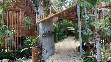 Entrada de la propiedad