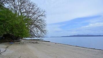 PĂ„ stranden och strandhanddukar