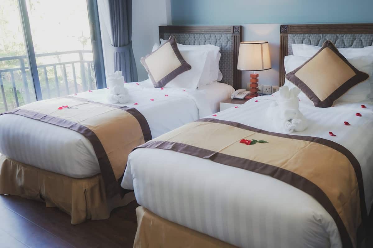 1 bedroom, in-room safe, individually decorated, individually furnished