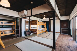 Free WiFi - Hostel Dockhouse (Nagasaki)