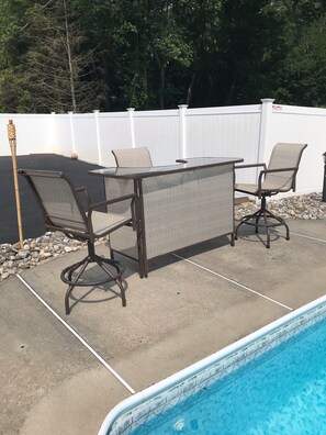 Outdoor pool, a heated pool - World Cup Soccer!: 1hr To MetLife Stadium, 15Mins To Beaches, 8Mins To Six Flags (Jackson Township)