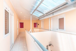 Hallway - OYO 1554 Pavilio Residence (Cikarang)