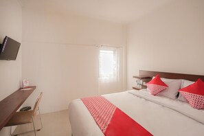 Deluxe Double Room | Free WiFi, bed sheets - Hotel O Cibeureum Residence (Bandung)