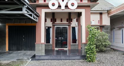 OYO 2202 Delima Guest House Syariah