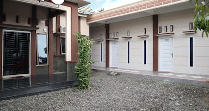 OYO 2202 Delima Guest House Syariah