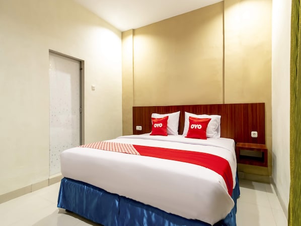 Doppia Deluxe | Una scrivania, Wi-Fi gratuito, lenzuola