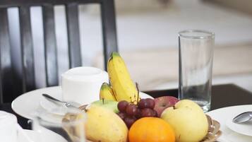 Junior Room | In-room dining