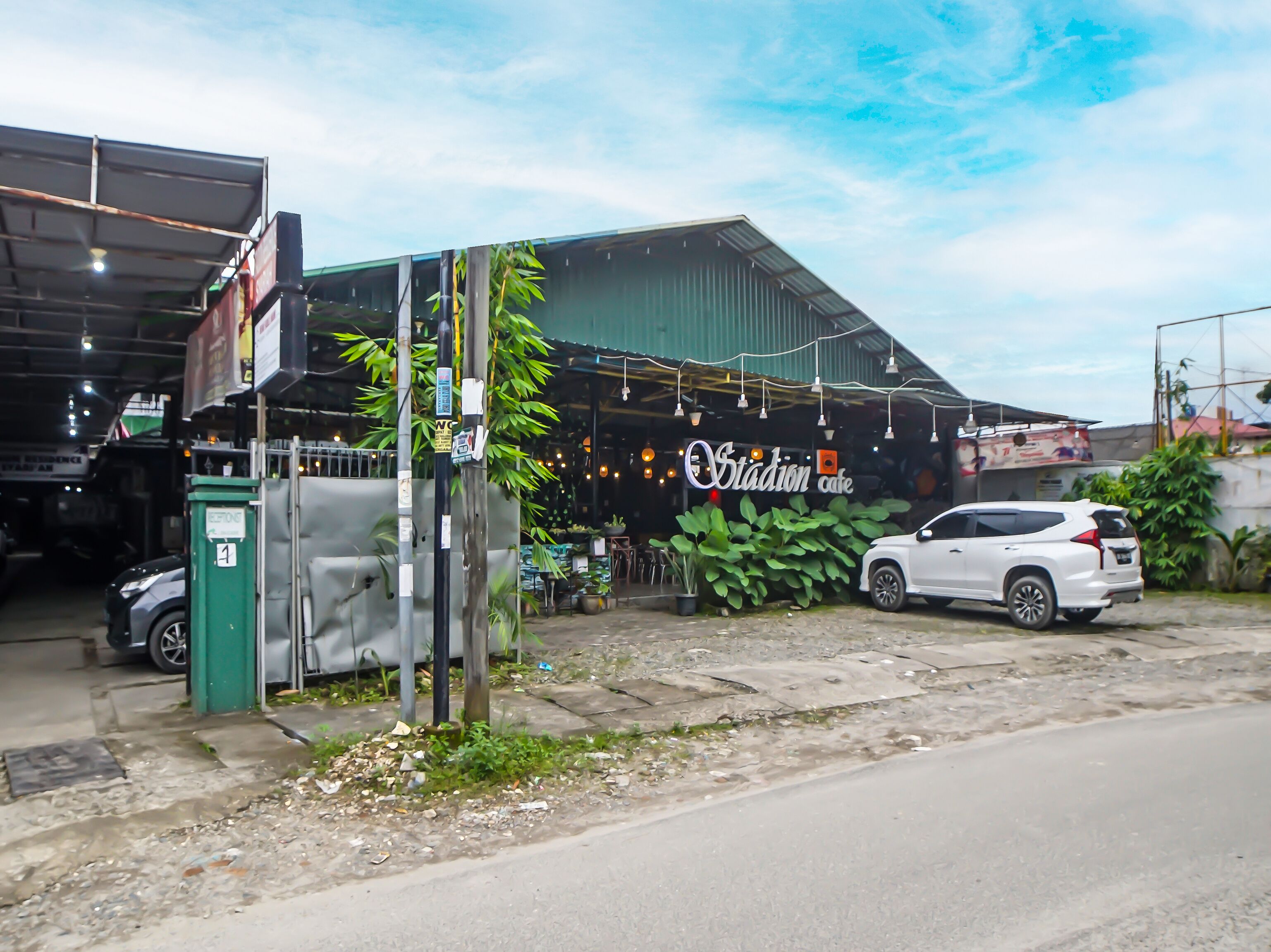 Foto - OYO 990 Stadion Residence Syariah