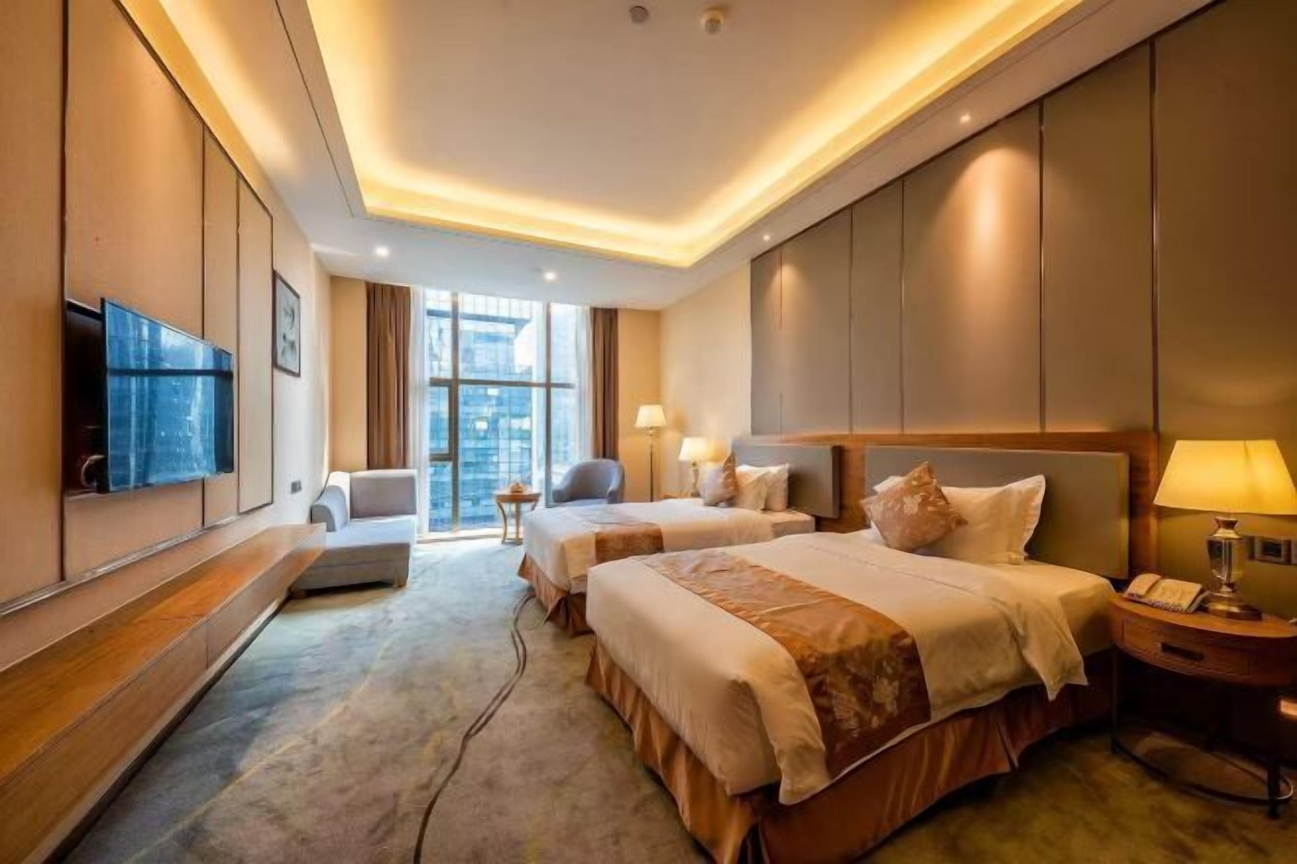 Minibar, blackout drapes, free WiFi, bed sheets