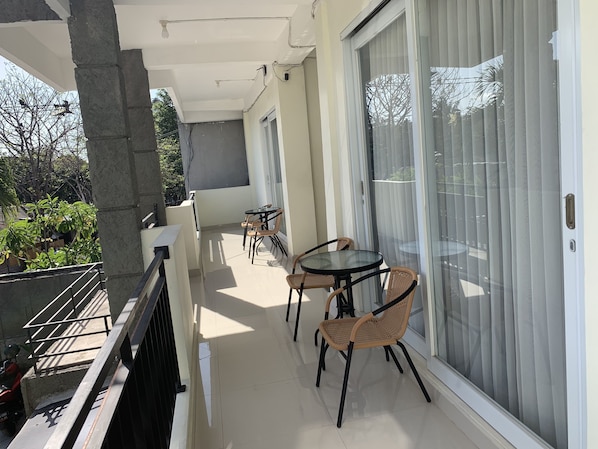 Interior detail - OYO 2203 Wira Residence (Denpasar)