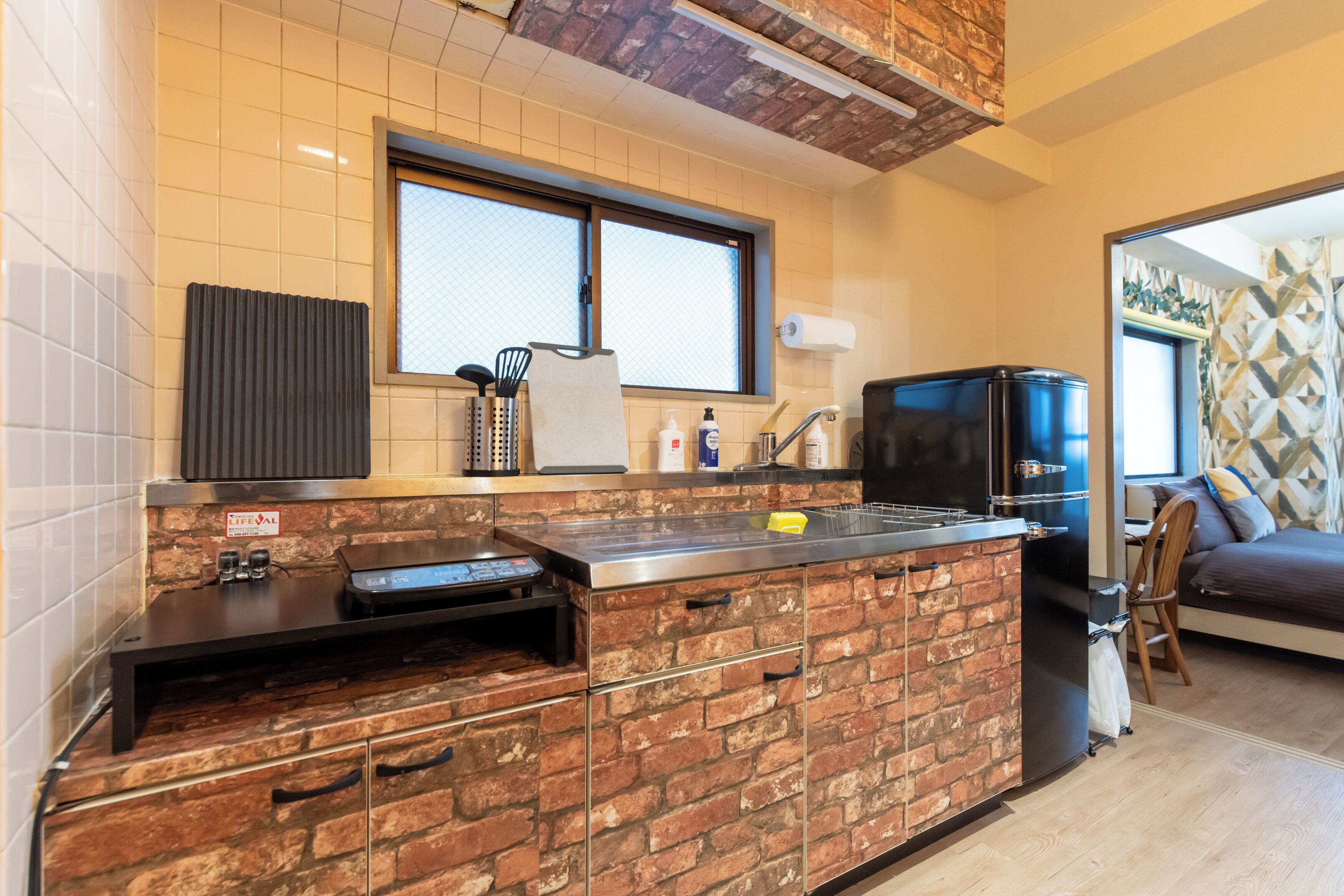 Apartment | Private kitchen | Fridge, microwave, stovetop, electric kettle