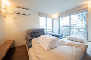 Appartement familial, 2 chambres, non-fumeur, 2 salles de bains | Bureau, espace de travail pour ordinateurs portables