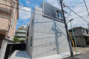 Exterior - bmj Hyakunincho (Tokyo)