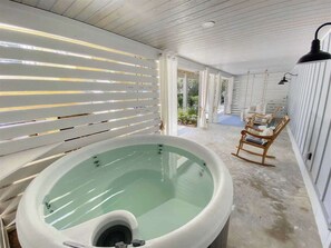 Tina de hidromasaje interior