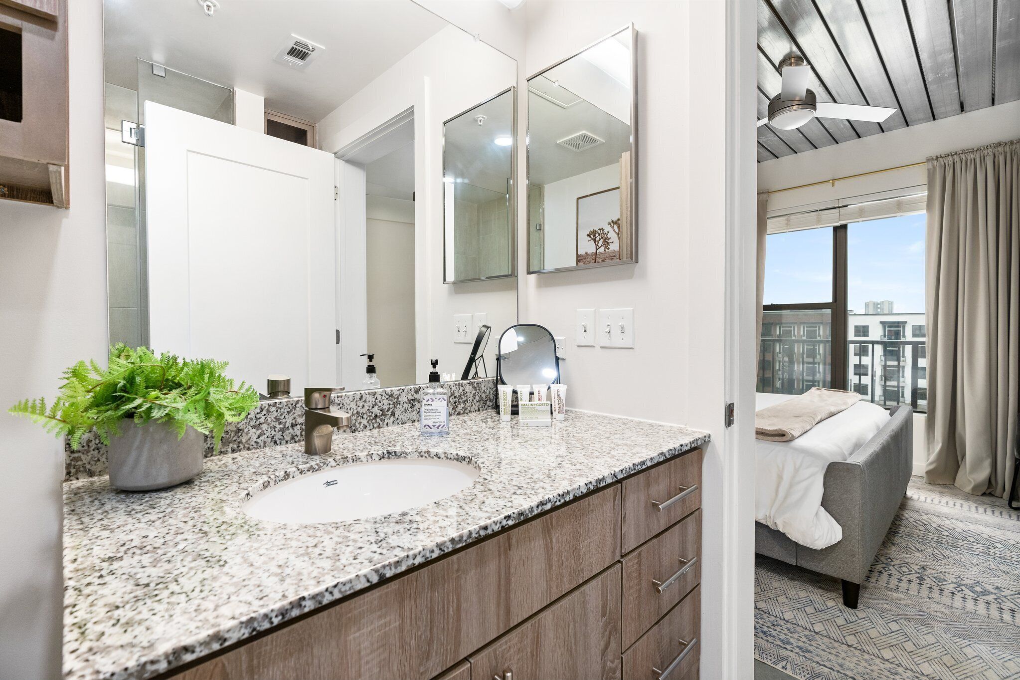 Superior Apartment, 2 Bedrooms | Bathroom