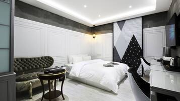 Standard Room | Premium bedding, down comforters, desk, free WiFi