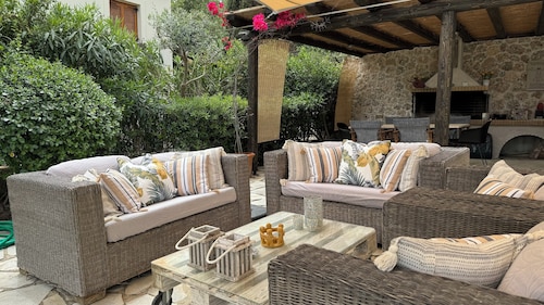 Villa Serendipity with sea view