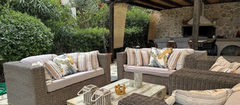 Villa Serendipity with sea view