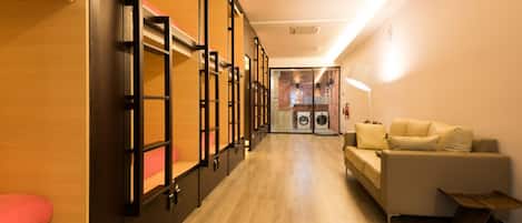 1 makuuhuone, ilmainen Wi-Fi, vuodevaatteet