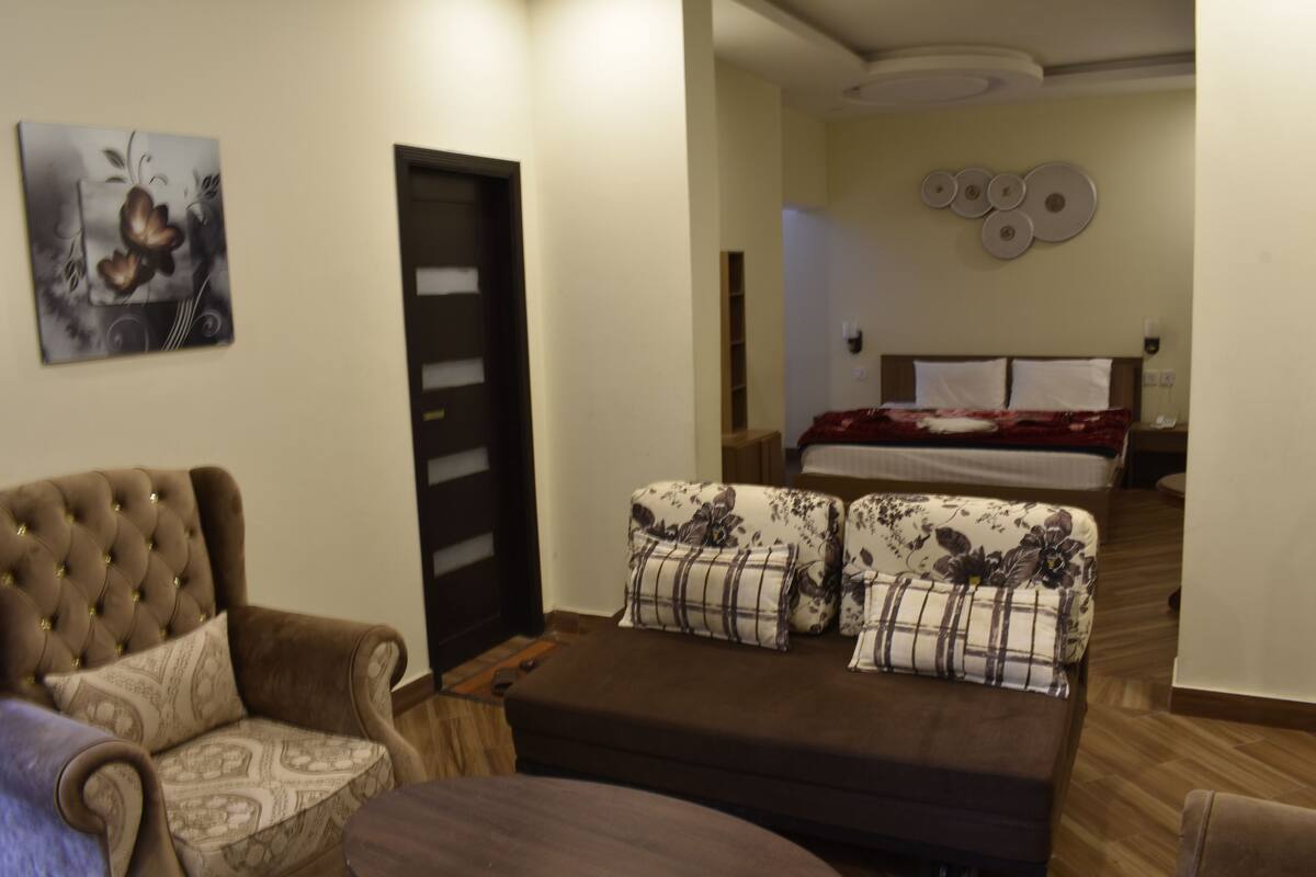 Suite Room | Wi-fi (inkludert) og sengetøy