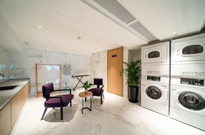 Laundry room - Xence Hotel (Xiamen)