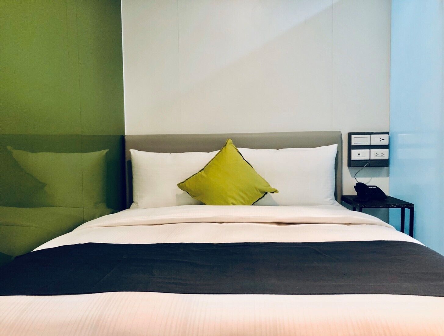 blackout curtains, soundproofing, free wifi, bed sheets