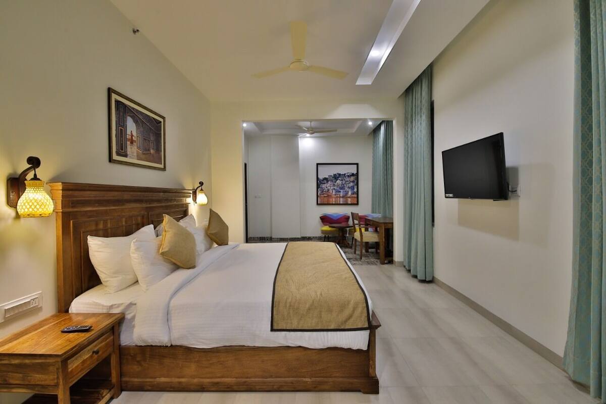 Maharani Suite | Frette Italian sheets, premium bedding, minibar, in-room safe