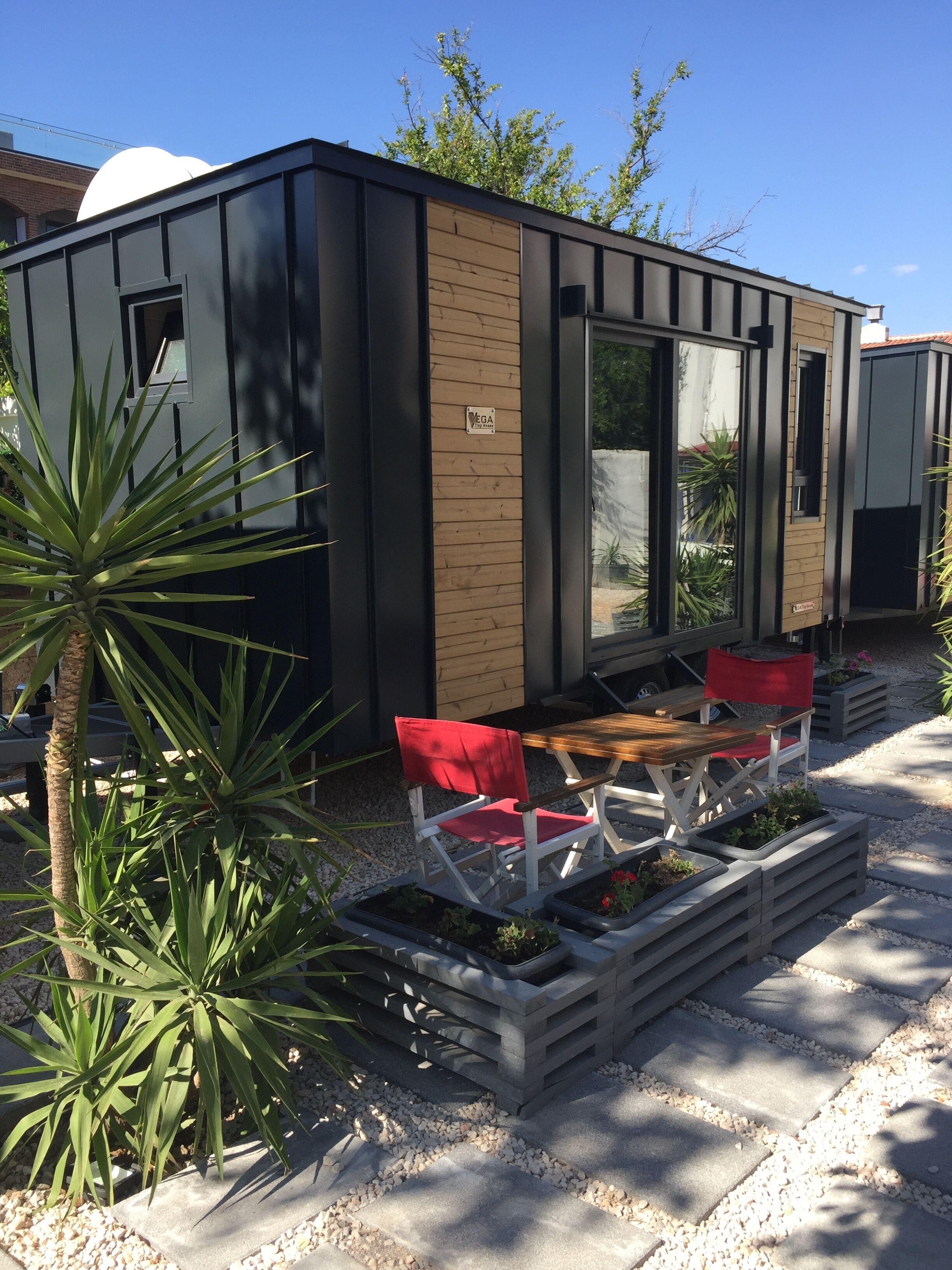 Tree House Standard, vue jardin | Coin séjour | Télévision LCD