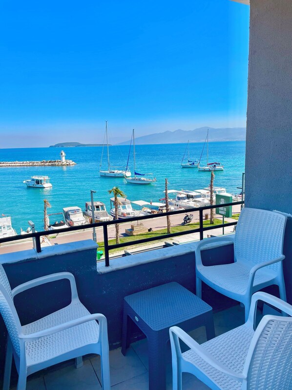 Standard Triple Room, Sea View | Terrace/patio - Barba Otel (Urla)