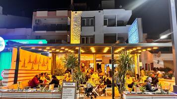 Frühstück, Mittagessen, Abendessen, türkische Küche