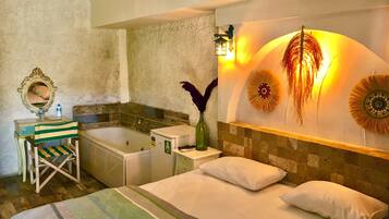 Romantic Double Room, Garden View | Premium bedding, individually decorated, individually furnished