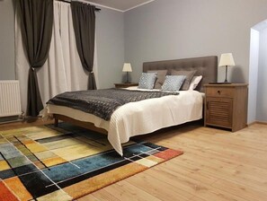 2 bedrooms