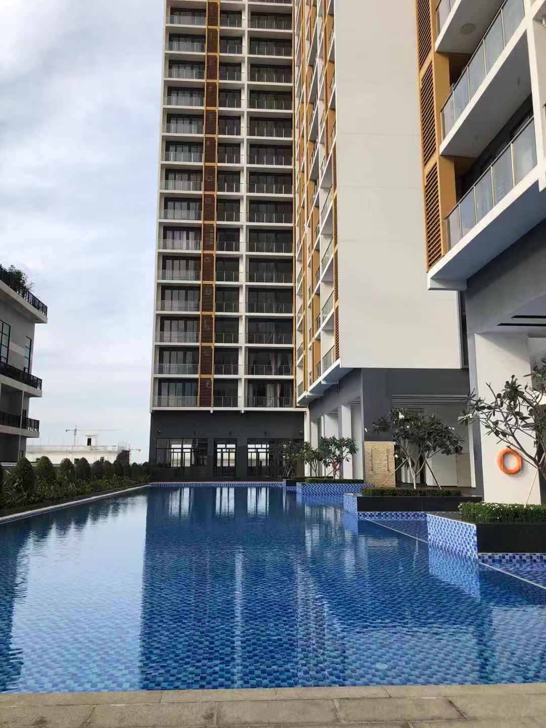 Açık yüzme havuzu 