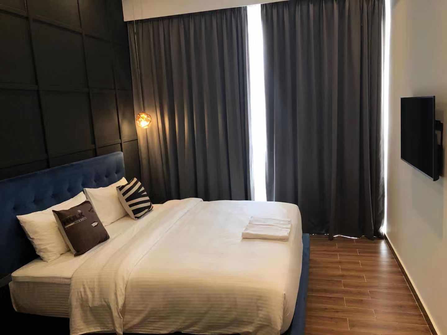 Comfort Studio Suite | Blackout drapes, free WiFi, bed sheets