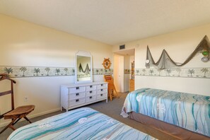 3 bedrooms, iron/ironing board, Internet, bed sheets - Central Cocoa Beach Condo w/ View, Steps to Beach! (Cocoa Beach)