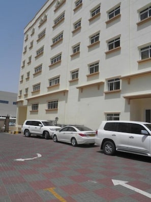 View from room - Hamasa Plaza Hotel and Apartments (Al Buraymi)