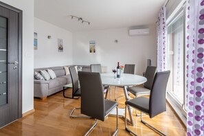 Panoramic Apartment | Living area
