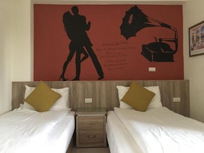 Free WiFi, bed sheets