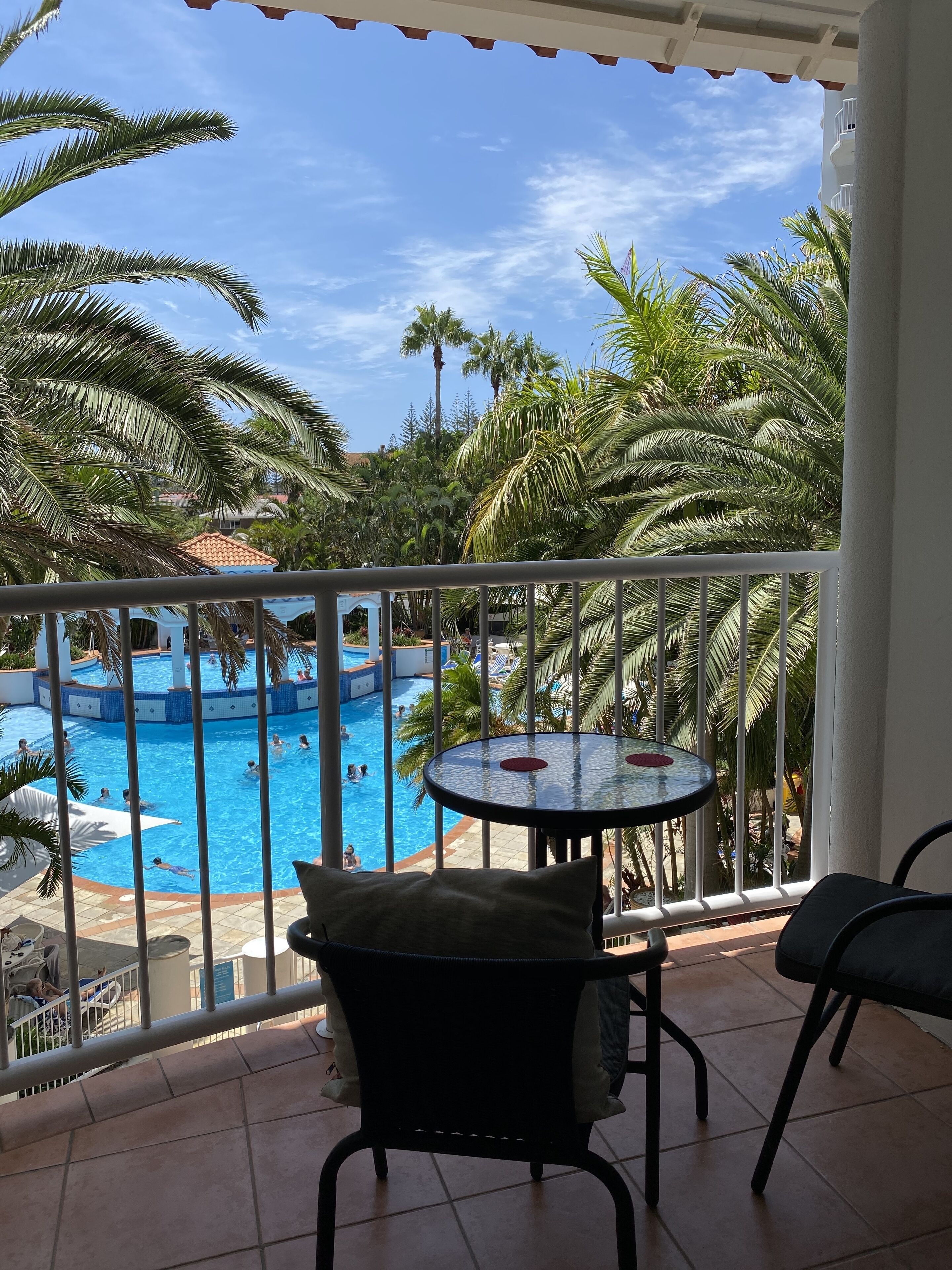 Bel Air @ Broadbeach - Luxury Resort 6min from the beach