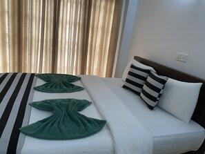 Deluxe Double Room | Desk, soundproofing, iron/ironing board, free WiFi - Misty Elegance Ella (Ella)