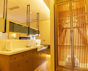 Escritorio y wifi gratis