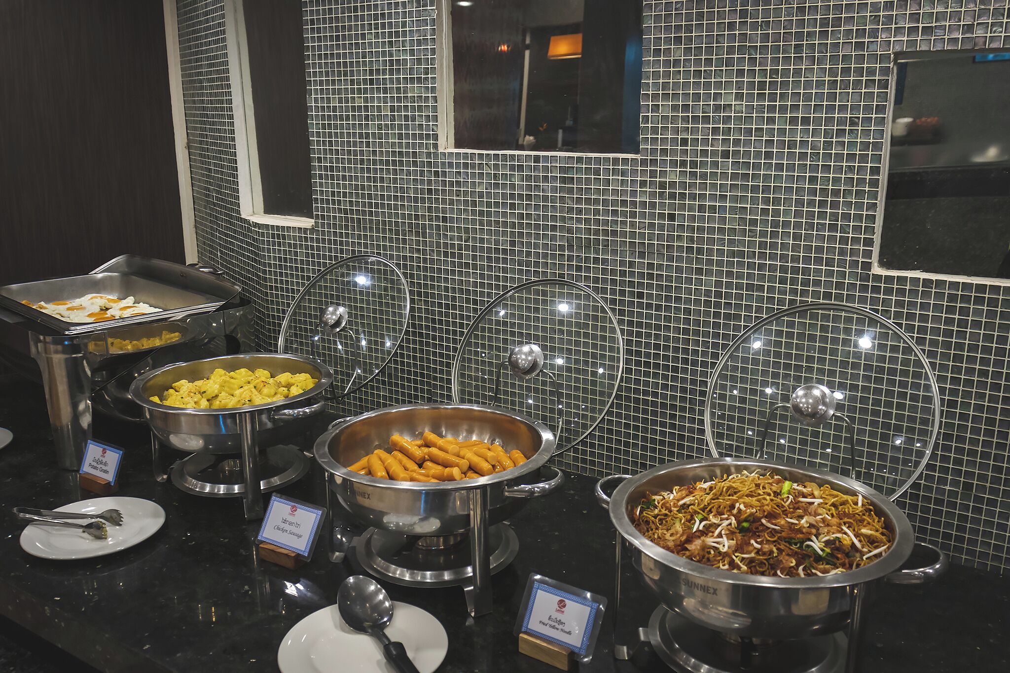 daily buffet breakfast (usd 10 per person)