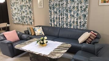 Private Vacation Home | Living room | TV, DVD player