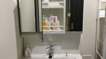 Private Vacation Home | Bathroom sink