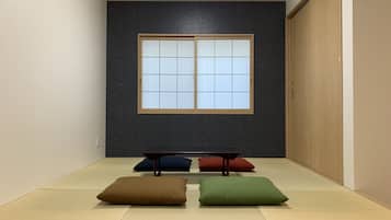 3 Bedroom House | Living room | TV, DVD player