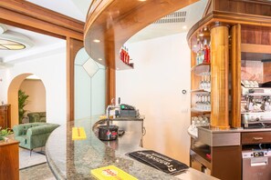 Bar (on property) - Hotel Centrale (Garda)