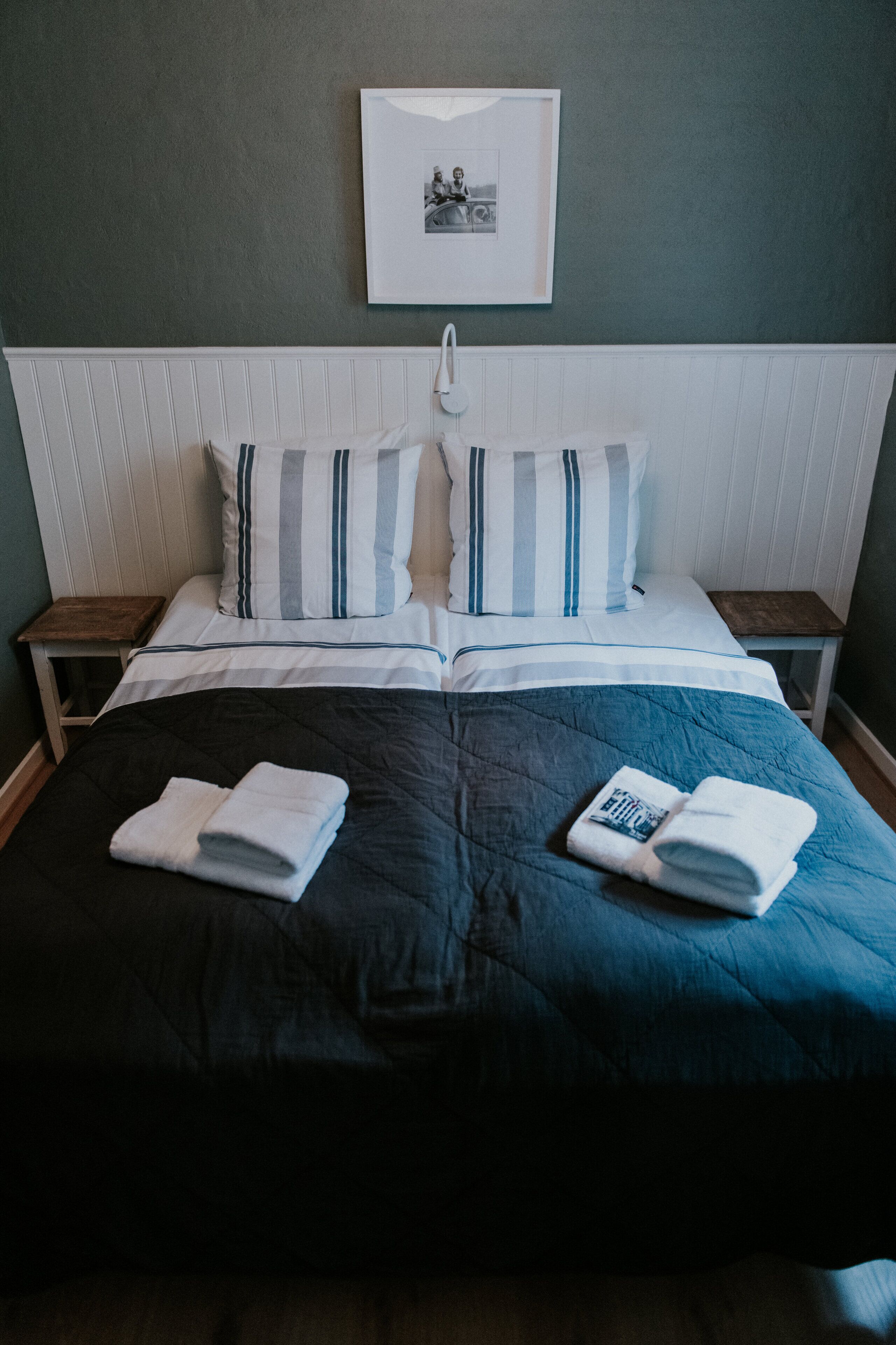 deluxe room, 1 bedroom | 1 bedroom, individually furnished, desk, iron/ironing board