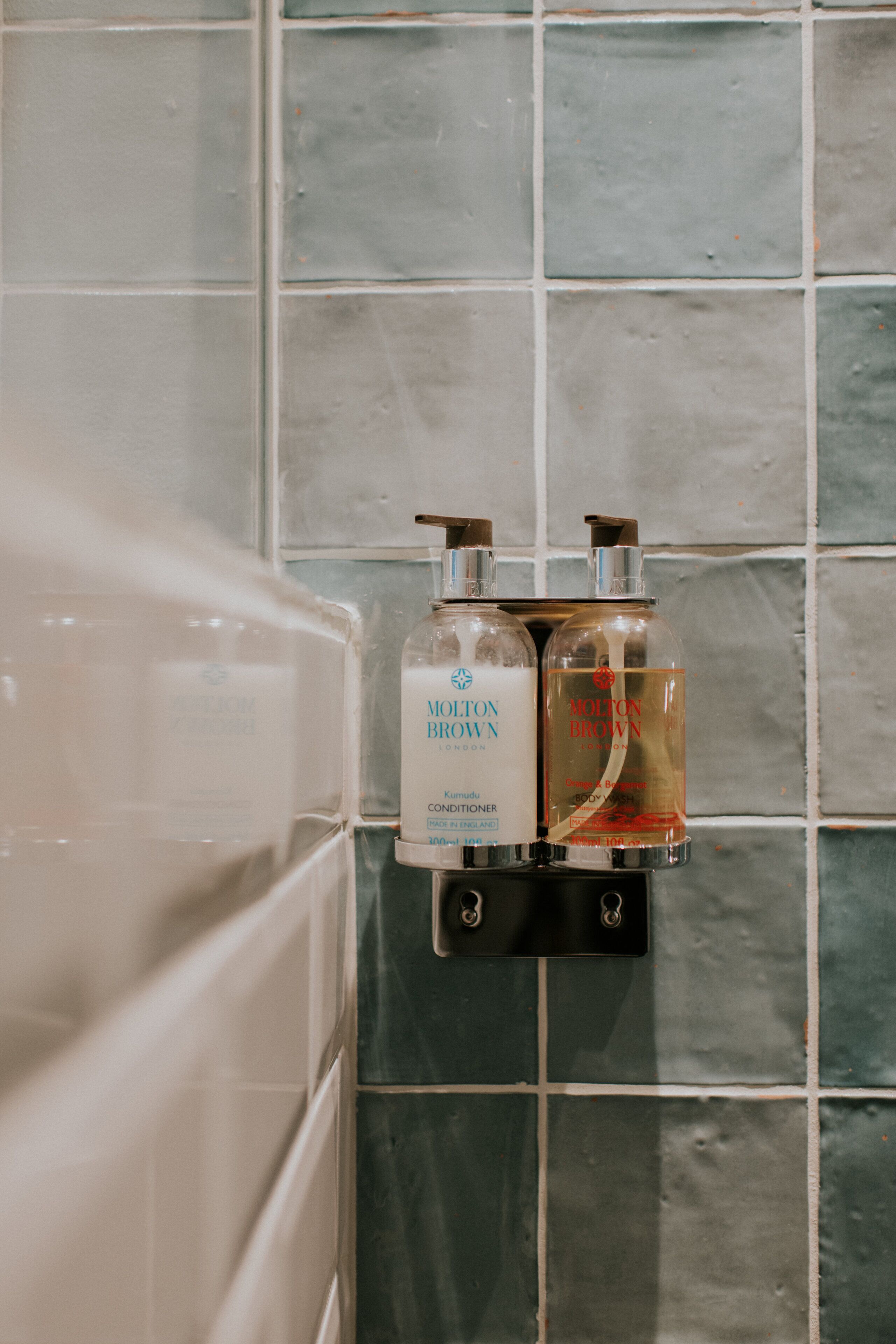 deluxe double room | room amenity