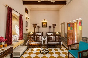 Fort Heritage | Ropa de cama de alta calidad, minibar, caja fuerte y escritorio