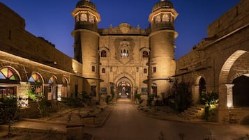 Entrada al alojamiento